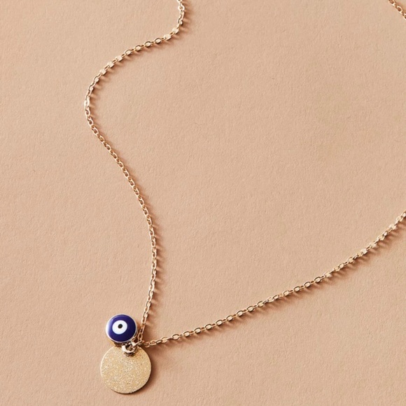 3/$30 💛 Evil Eye Pendant Necklace - Picture 3 of 4